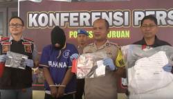 Jual Istri Rp3 Juta untuk Seks Threesome, Pria di Pasuruan Ditangkap