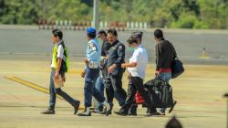 Kena OTT, Gubernur Kepri Dibawa KPK ke Jakarta