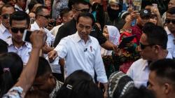 Presiden Jokowi Blusukan ke Pasar Baru