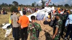 Helikopter Jatuh di Persawahan Lombok Tengah, 3 WNA Dievakuasi ke Rumah Sakit