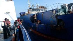 Menteri Susi Pimpin Penangkapan Kapal Buruan Interpol MV NIKA di Selat Malaka