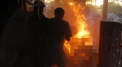 Pria Ini Terlanjur Dibakar Hidup-Hidup karena Disangka Pencuri, Ternyata Bukan