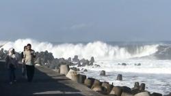 Awas, Ombak Setinggi 6 Meter Ancam Perairan Selatan Jateng-DIY