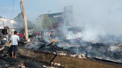 Kebakaran Hebat Hanguskan Puluhan Ruko di Pasar Batang Toru Tapsel
