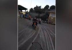 Video Kepanikan Warga akibat Gunung Tangkuban Parahu Erupsi