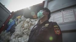 Indonesia Pulangkan 7 Kontainer Sampah ke Hong Kong dan Prancis