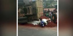 Video Truk Timpa Daihatsu Sigra di Karawaci, 4 Korban Tewas, 1 Bayi Selamat