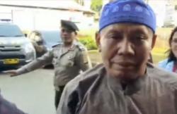 Video Pria Pemakan Kucing Hidup-Hidup Serahkan Diri ke Polisi