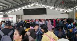 Video Penumpukan Penumpang di Stasiun Bogor akibat Listrik Mati