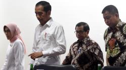 Ekspresi Presiden Jokowi saat Minta Penjelasan PLN soal Listrik Padam