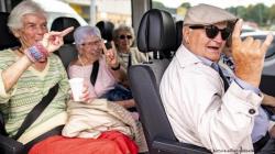 Senang Goyang Metal, Penghuni Panti Jompo Ikuti Festival Heavy Metal di Jerman