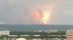 Gudang Amunisi di Rusia Meledak, Ribuan Warga Dievakuasi