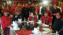 Megawati Minta Kader PDIP Hormati Prabowo yang Hadir di Kongres V