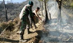 Karhutla Gunung Ciremai, Kodam Siliwangi Kerahkan 1 SSK Pasukan Bantu Pemadaman