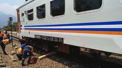 Gerbong KA Galunggung yang Anjlok Dievakuasi, Jalur KA Selatan Kembali Normal