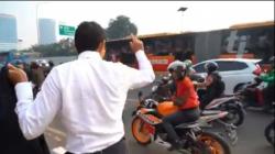 Macet,  Sandiaga Uno Jalan Kaki Hadiri Sidang Tahunan MPR