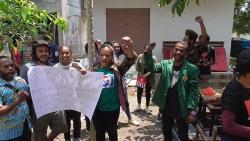 Solidaritas, Mahasiswa Papua di Medan Long March ke Gedung DPRD Sumut