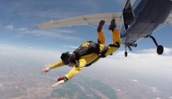 Tragis, Skydiver Tewas saat Kompetisi karena Parasut Gagal Mengembang
