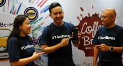 Dongkrak Penetrasi Asuransi Kendaraan, Adira Sasar Kaum Milenial