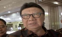 Anggota DPRD DKI Dapat Pin Emas saat Pelantikan, Begini Tanggapan Mendagri
