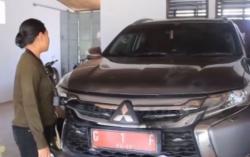 Video Mobil Dinas Bupati Tegal Dibakar Orang Tak Dikenal