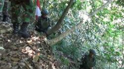 Lewati Medan Terjal, TNI Temukan Patok Batas RI-PNG Peninggalan Belanda di Skouw