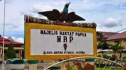 Massa Bakar Kantor MRP di Kotaraja Abepura dalam Aksi Demo Susulan di Jayapura