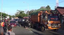 Kecelakaan Maut Angkot Tabrak Truk di Wajo Sulsel, 3 Penumpang Tewas dan 7 Luka