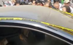 Video Penemuan Jasad Pria Terbakar dalam Mobil Gegerkan Warga Bekasi