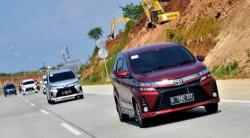 Gelar Festival, 100 Mobil Toyota Avanza-Veloz Kelilingi Kota Surabaya