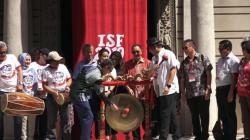 Indonesian Street Festival New York Dimeriahkan Perpaduan Musik Jazz dan Kecak