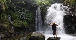 Serunya Wisata Air Terjun Suban Lubuklinggau, Ada Kolam Air Panas dan Situs Kuno