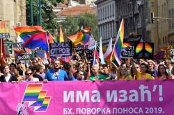 Lebih dari 2.000 Orang Ikut Parade LGBT Pertama di Bosnia