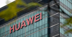 Meluncur Oktober, Huawei Mate X Dikabarkan Tak Akan Bawa Layanan Google 