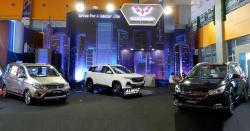 Wuling Boyong 3 Mobil di GIIAS Makassar 2019