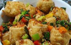 Mencicipi Tahu Cabai Garam, Rasa Pedasnya Bikin Penasaran