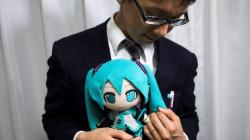 Kisah Pengakuan Pria Jepang yang Menikah dengan Karakter Anime