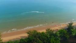 Sekeping Surga Keindahan Wisata Pantai Camar Bulan di Kalimantan Barat