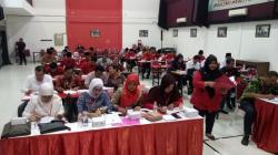 Pilkada 2020, Puluhan Orang Ikuti Uji Kelayakan dan Kepatutan di PDIP Jatim