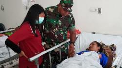 Pangdam Cenderawasih Besuk 4 Korban Luka Tembak saat Kontak Senjata di Papua