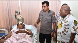 Pangdam, Kapolda dan Gubernur Papua Kunjungi Anggota Terluka Korban Rusuh di Jayapura