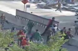 Detik-Detik Kericuhan Demo Mahasiswa di Makassar Tolak Revisi KUHP