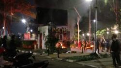 Pos Polisi Cempaka Putih Dilempar Bom Molotov 40 Orang Tak Dikenal