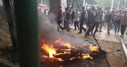 Sepeda Motor Milik Wartawan Okezone Dibakar Massa saat Kericuhan di DPR