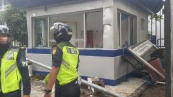 Demo Pelajar SMP dan SMA di Medan, Massa Rusak Pos Penjagaan DPRD Sumut