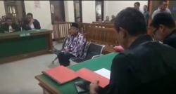 Pelawak Qomar Dituntut 3 Tahun Penjara atas Kasus Pemalsuan Surat Keterangan Lulus Doktoral<