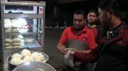 Aksi Unjuk Rasa Massa di Gedung DPR Bawa Berkah bagi Penjual Bakpao