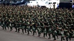 Survei Alvara: Kepuasan Publik terhadap TNI Tertinggi, DPR Terendah
