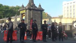 Antisipasi Penyerangan Teroris, Petugas Bersenjata Lengkap Jaga Ketat Mapolda Jateng