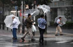 Topan Hagibis Landa Jepang: 1 Orang Tewas, Hampir 2 Juta Warga Dievakuasi